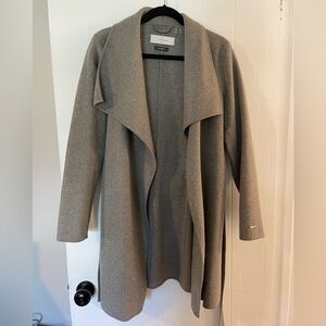 TAHARI COAT (WOMENS M)